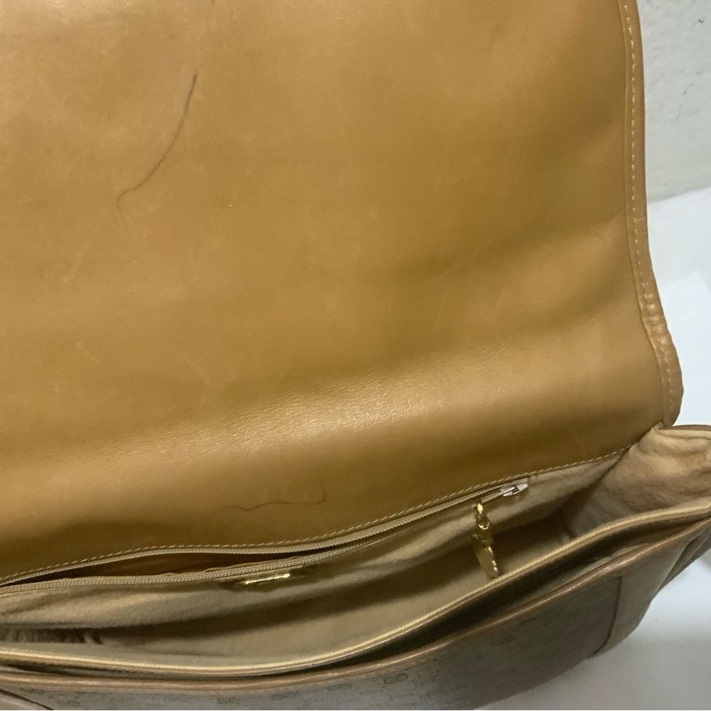Gucci vintage Shoulder Bag Beige 001 105 5530 Leather PVC  Flap Magnet - Picture 7 of 16